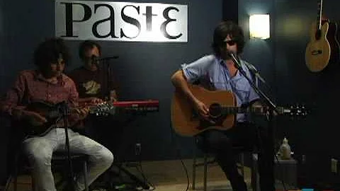 Pete Yorn "Bizarre Love Triangle" live at Paste