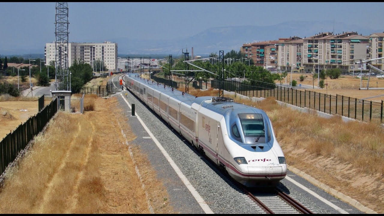 Trenes AVE 102 / 112, Media Distancia y Metro en Granada - Renfe