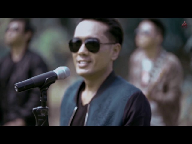 Asbak Band - Cinta Sederhana (Official Video) class=