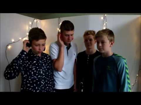 Langhøjskolen 7/8 Klasse 2015 (Do They Know It`s Cristmas Time 2014) Langhøjskolen 7/8 Klasse 2015 (Do They Know It`s Cristmas Time 2014)