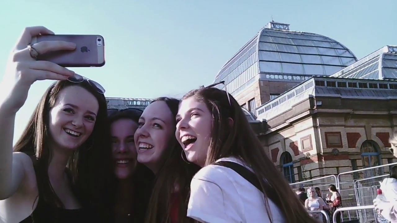 Dua Lipa Diaries 006   Birmingham   April 2018