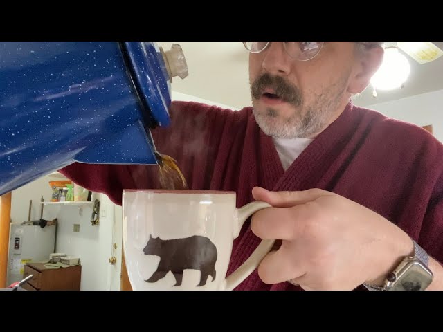 How to Make Coffee with a Percolator – The Caffeinery®