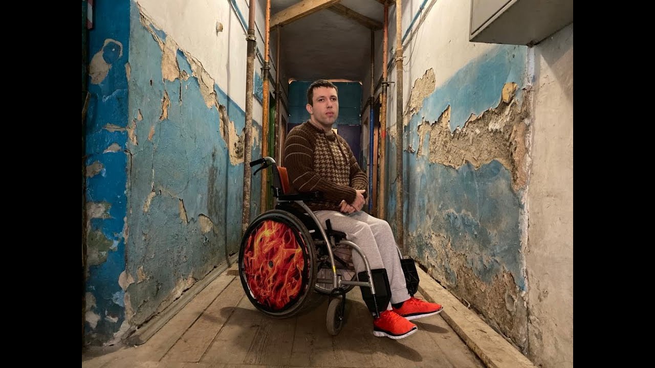 бабушка спит с внуком в одной кровати