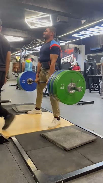 heavy deadlift workout in @phoenix GYM Rohini sec- 22 #deadlift #gym #shorts #trending #motivation