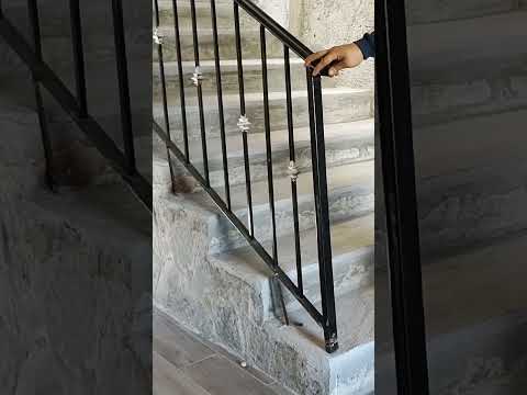 Video: ¿Por qué necesitamos barandillas para balcones?