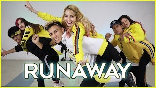 RUNAWAY - Sebastián Yatra, Daddy Yankee | Coreografía | A bailar con Maga screenshot 2