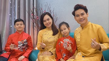 28 Tết 🧧 sau 1 năm sang chúc Tết ông bà Ngoại, ông bà Nội ở Sài Gòn.