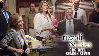 Rizzoli & Isles Season 7 Featurette #1: Gag Reel