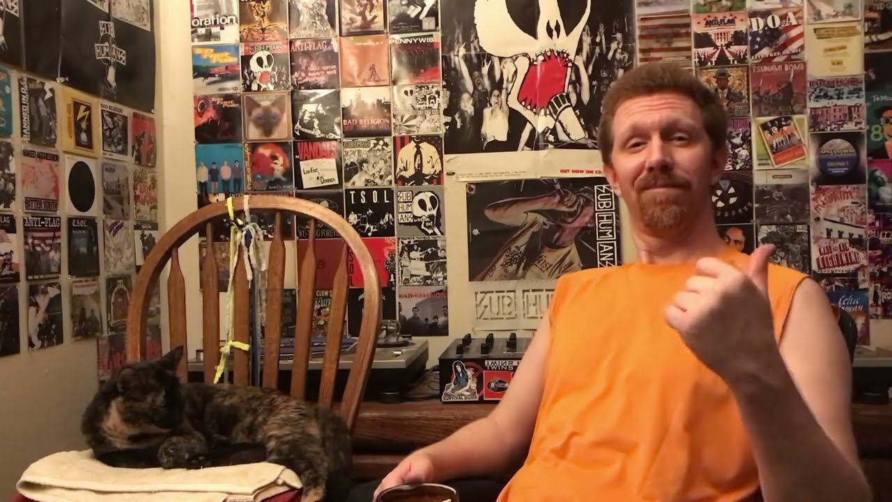 Shnootz - Reaction Video (Gary Numan - Remember I Was Vapour)