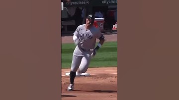 Aaron Judge hits his 358th homer and is now tied for 5th in Yankees history