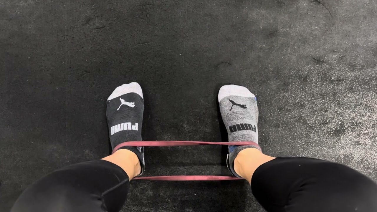 Seated Single Leg Miniband Foot Suponation