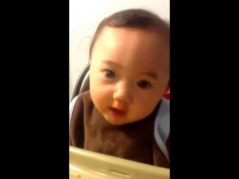 baby-make-funny-sound-eating-food.