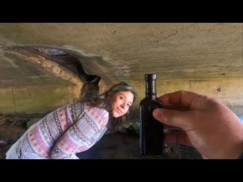 Town Creek Treasure Hunt Pt 1: She Found Money & Antique Bottle