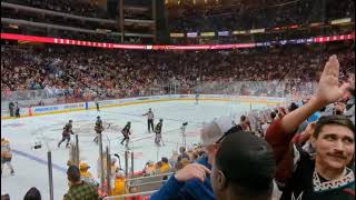 Coyotes tie the game and the Crowd goes crazy!