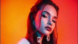 DIARO - Dance With Me