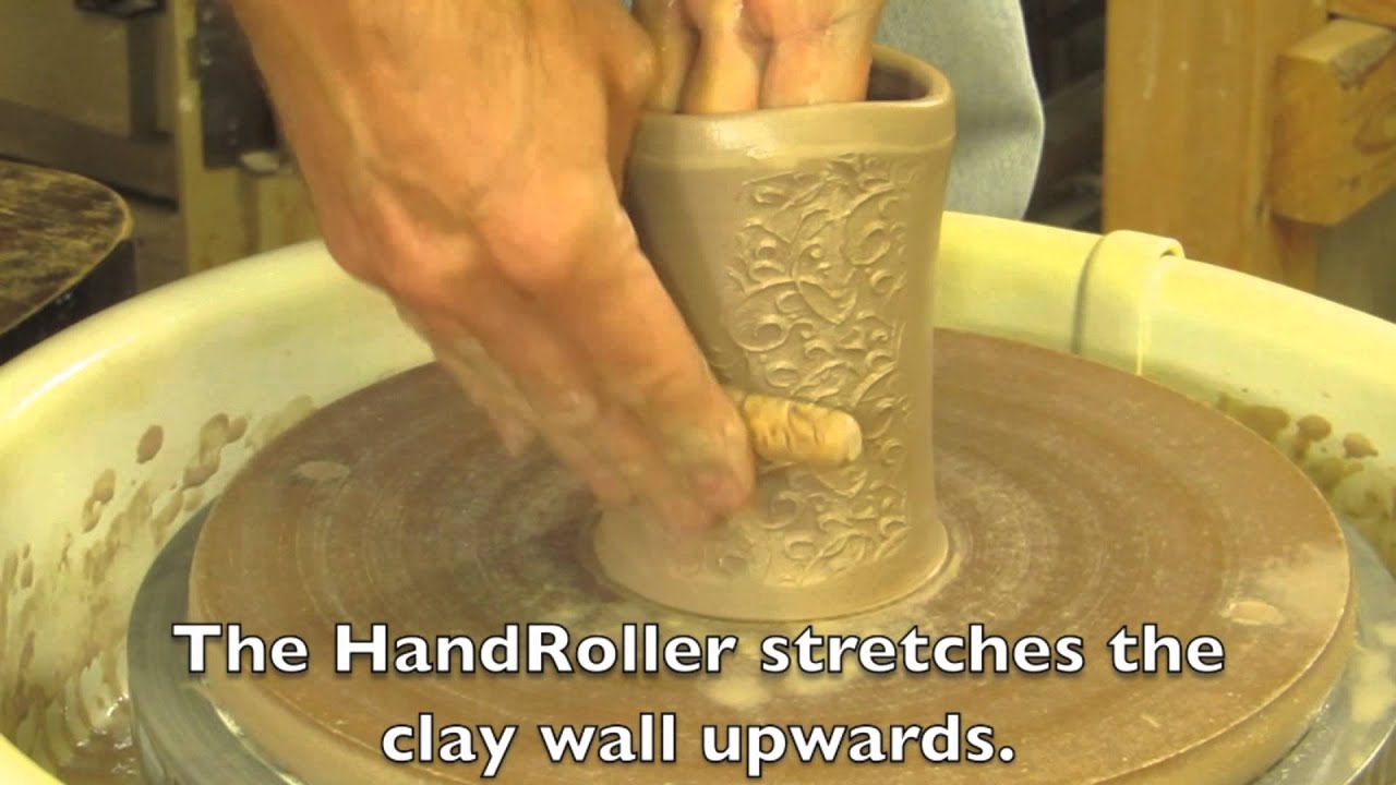 BHR-046 Big Pottery Hand Roller Flowers 