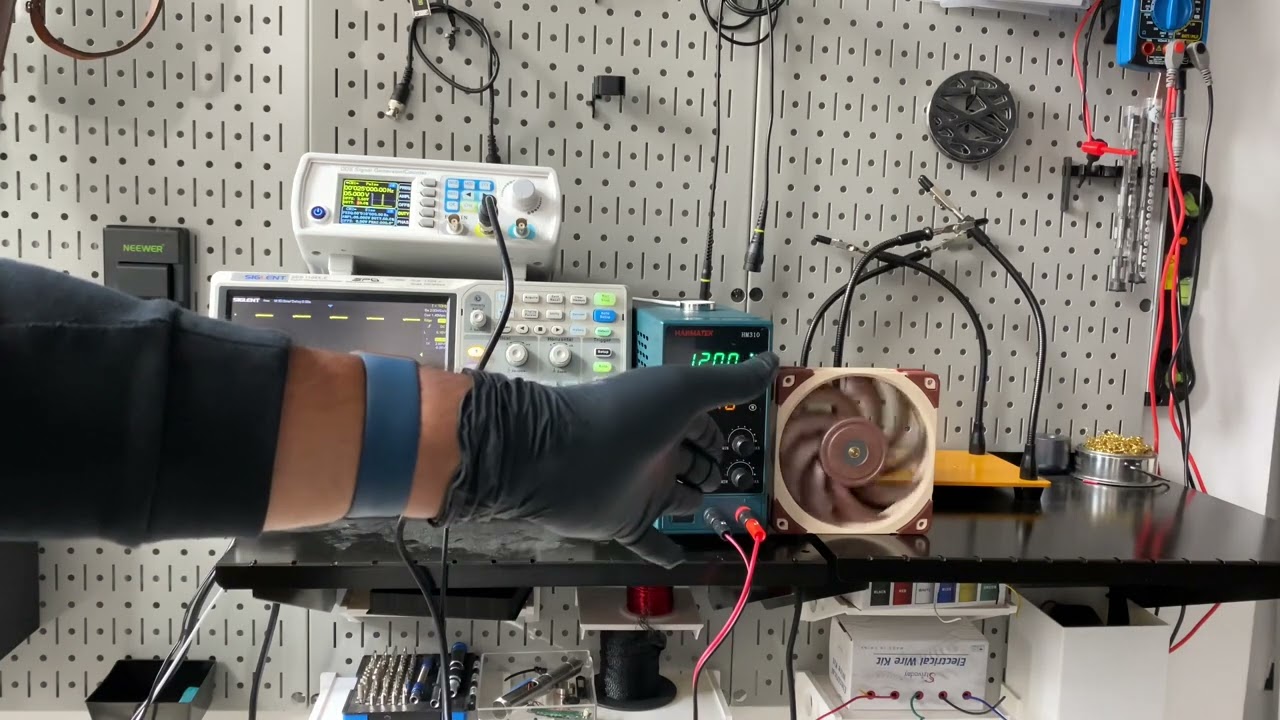 How to control a 4 pin PWM Noctua fan with a signal generator YouTube