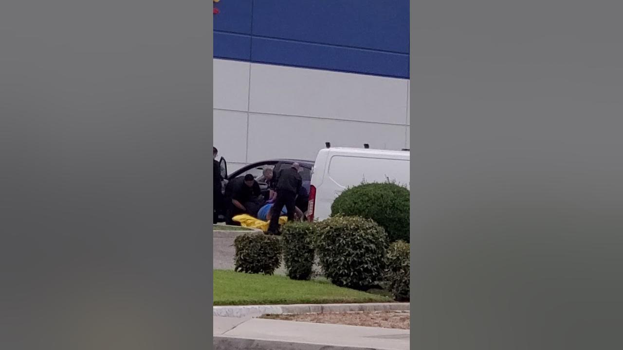 Trabajador del napa auto parts de fontana California Muere minutos