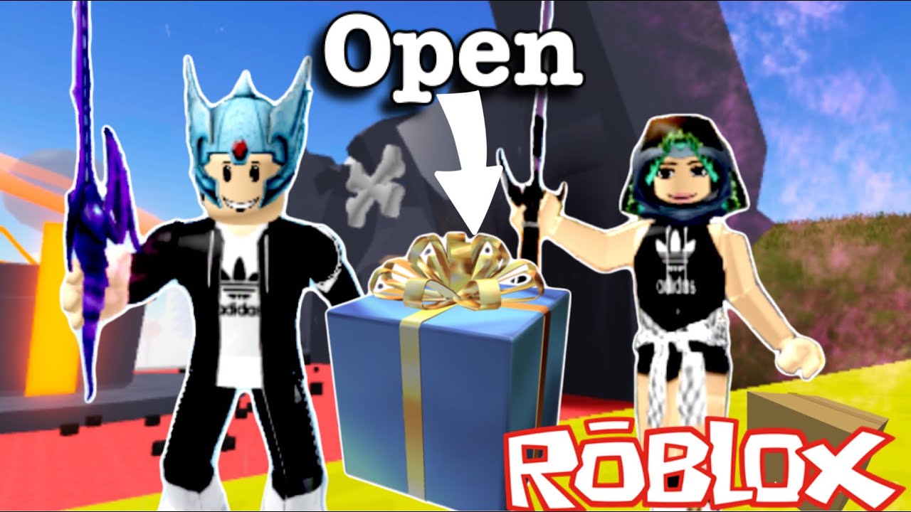 WHAT ARE WE GONNA FIND IN THE BOXES?// Unboxing simulator/ Roblox - YouTube