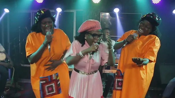 Praise along with Titilayo Euba ft Oladosu Twins