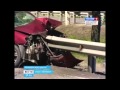Иномарка врезалась в барьерное дорожное ограждение на Приморском шоссе Санкт Петербург