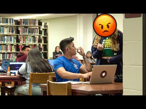 blasting-embarrassing-tutorials-in-the-library-prank