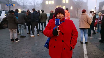 Protest bij gemeentehuis Asten na besluit sluiting Oostappen Vakantiepark Prinsenmeer