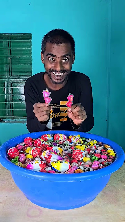 When Brothers Share Candy... You Can't Stop Laughing!😂🍫🍭🤣
