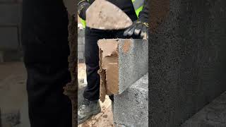 Bricklaying - Buttering A Block