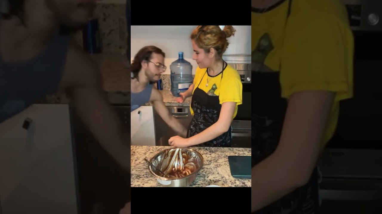 Silver nalguea a Kame en directo!