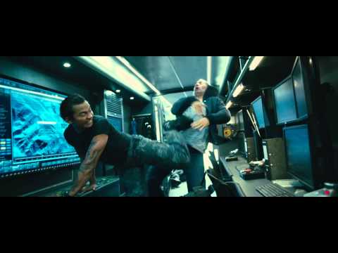 Fast & Furious 7 – Extrait 3 « Combat entre Brian et Kiet » VF [Au cinéma le 1er Avril]