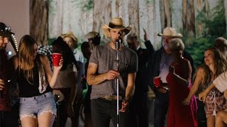 Miniatura de vídeo de "Dean Brody - Bush Party"