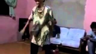 Download Lagu Video lucu - nenek tua menggila se gila-gilanya MP3