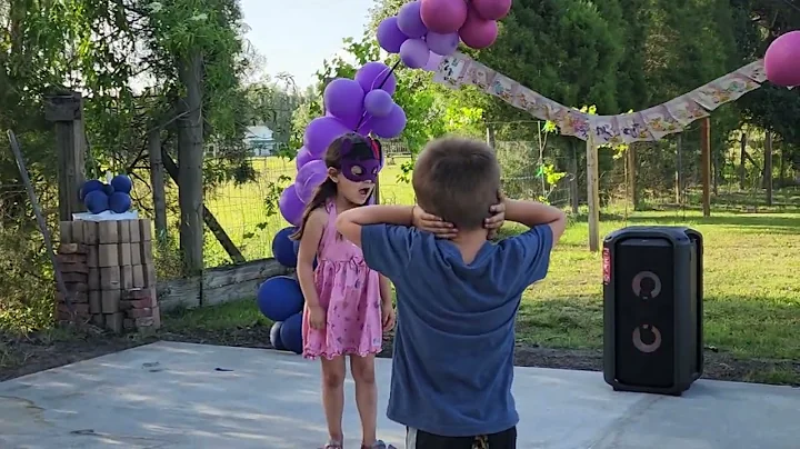 5 Year Old Lily Sings Thunderstruck on Her Birthda...