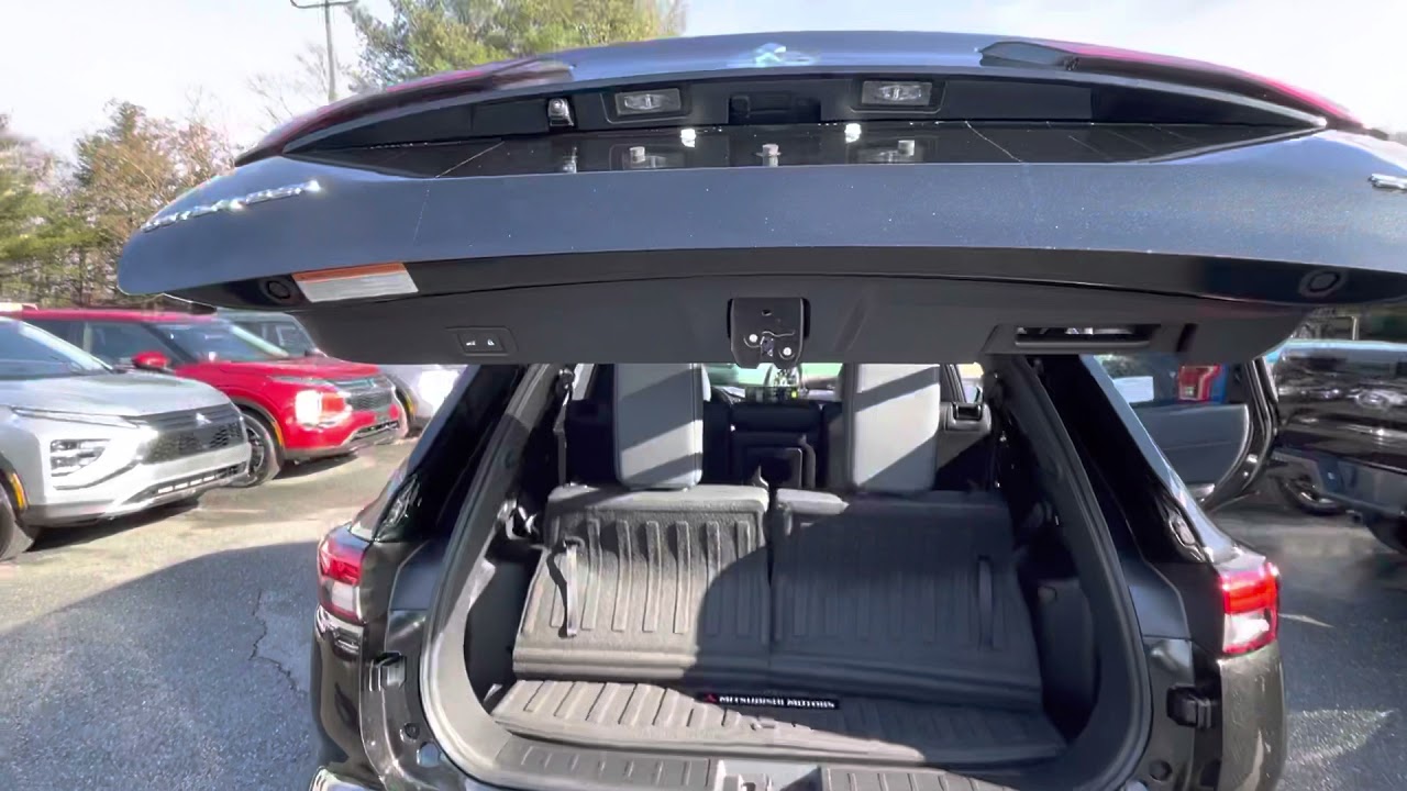 2022 Outlander 2nd and 3rd row operation