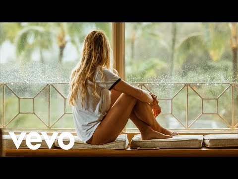 The Chainsmokers & Coldplay ft. Ed Sheeran - Hideaway (Official Audio)