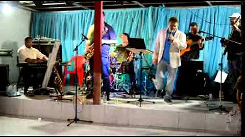 ROBERTO CARLOS-COVER  COM RONNIE DUARTE (O PORTO)