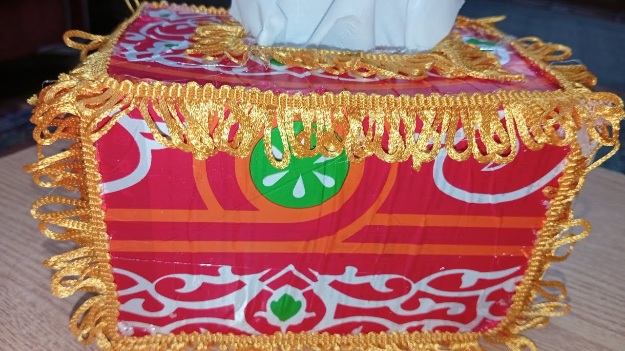 هاتي علبه كرتون وحتة استيكر وتعالي نعمل علبة مناديل لزينة رمضان تحفه وكل سنه وانتم طيبين