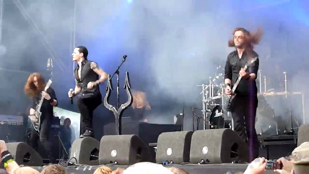 Satyricon - Commando (live @ FortaRock Nijmegen 2009)