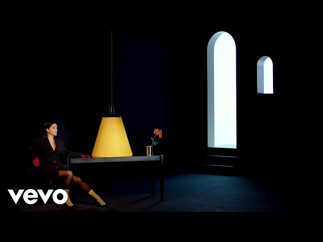 St. Vincent - The Power's Out