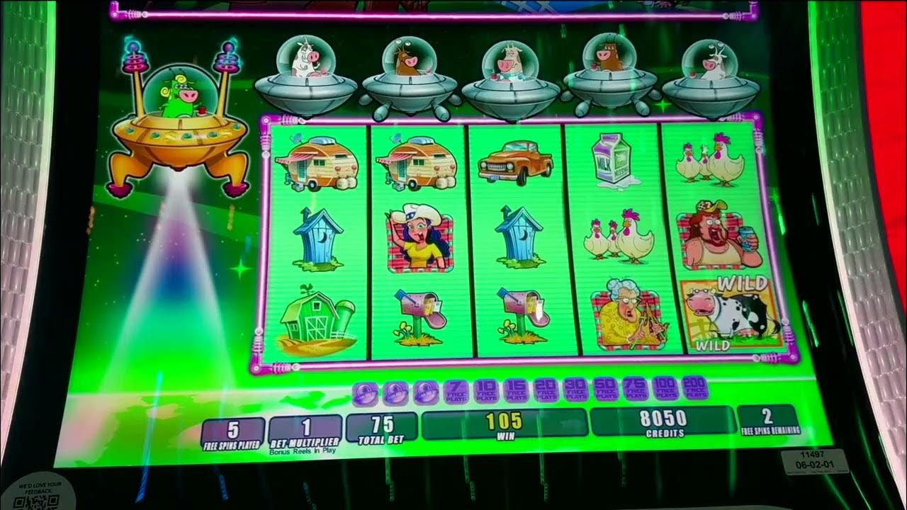 Invaders Attack From The Planet Moolah Slot Machine Invaders Attack from the Planet Moolah slot machine - multiple bonuses