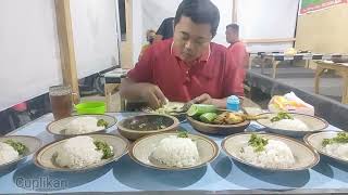 Prank pengunjung pecel lele makan banyak dengan cepat