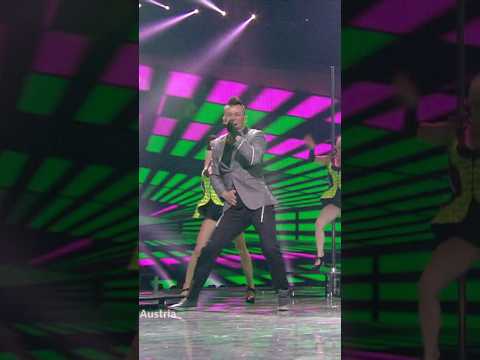 When I say "woki mit deim popo", you say "woki mit deim uuuh uuuh" 🙌 #Eurovision #Austria 🇦🇹