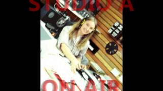 2SER FM 1982 : NO REDEEMING FEATURES