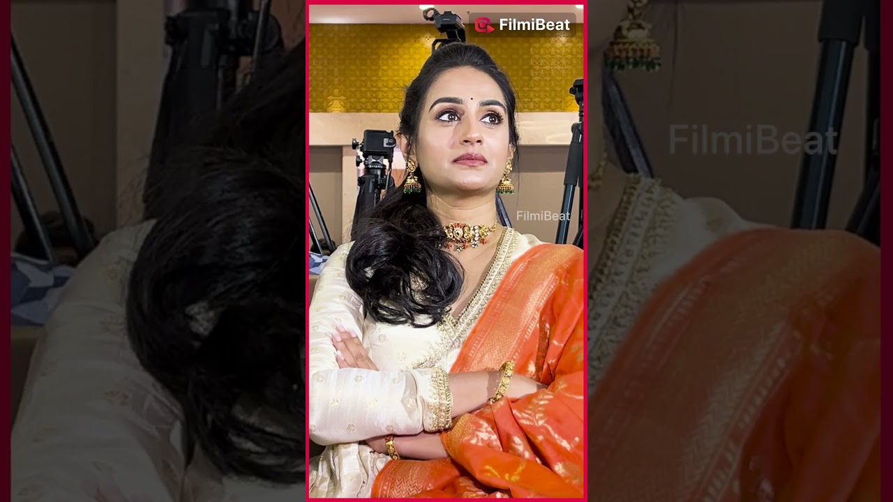 Actress laya Cute Looks 