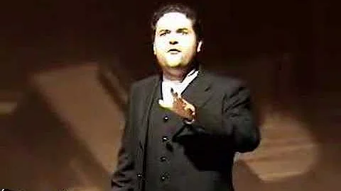 Jorge Ocasio sings La Calunnia