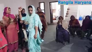 या किस छोरे की नार चालै से बैरण डट-डट के या उस छोरे की नार पाजामा पहरे नाड़ा लटके.. या किस छोरे की नार चालै से बैरण डट-डट के या उस छोरे की नार पाजामा पहरे नाड़ा लटके..