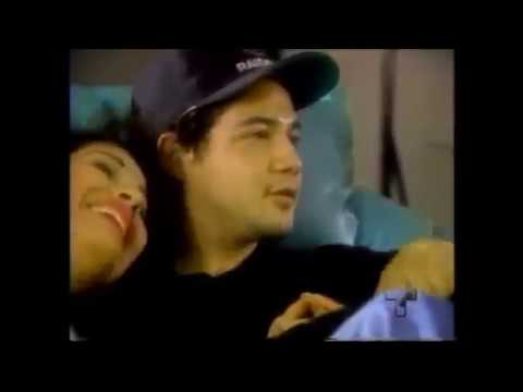 Selena Quintanilla en casa con su esposo Chris Perez.