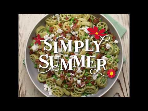 bacon,-pesto-and-pea-wagon-wheel-salad---simply-summer