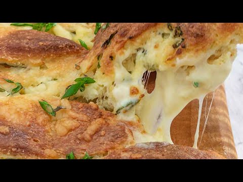 keto-bread-recipe---"cheese-&-garlic"-pull-apart-loaf,-tasty-&-delicious-(easy-to-make)